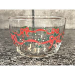 Libbey Holly & Red Ribbon Small 4 1/4” Fruit Dessert Bowl (LSR40)